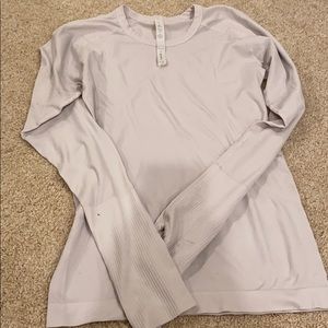 long sleeve lululemon swiftly top